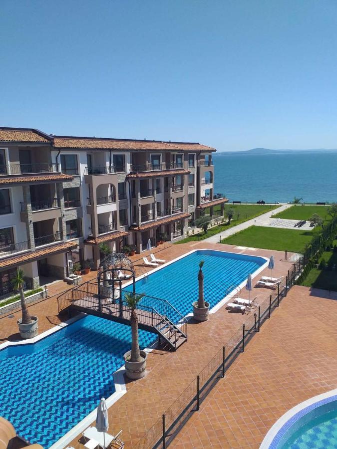 Burgas Beach Resort 2 Apartments Extérieur photo